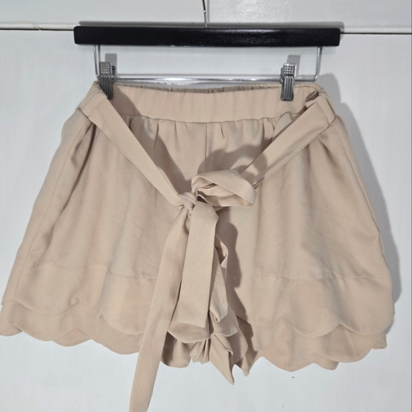 Andree By Unit Ruffle Shorts Belted Sz Large - Picture 1 of 6